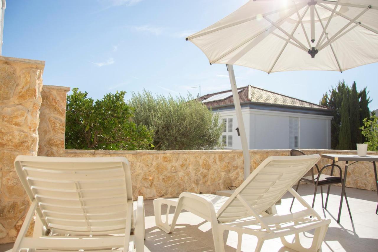 Holiday House By The Sea Vigo Zadar Exteriör bild